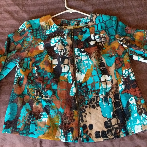 Multi patterned zip jacket - Picture 1 of 4